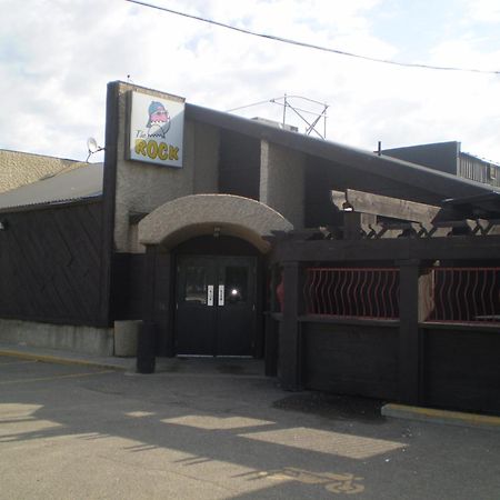 Keystone Motor Inn Brandon Bagian luar foto